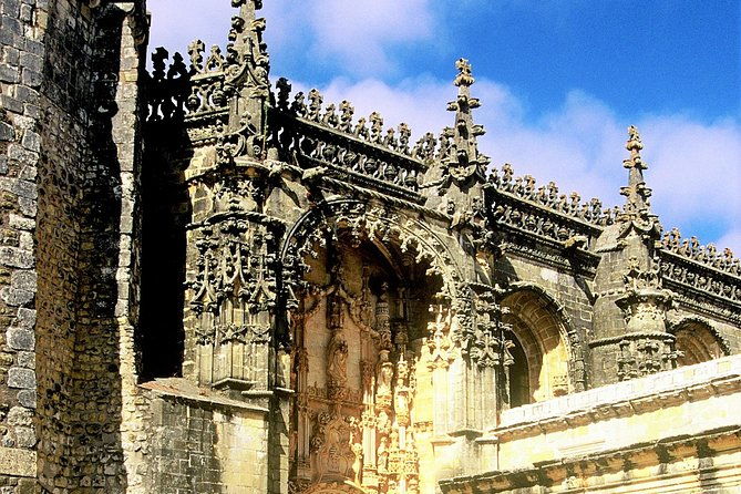 fatima-e-tomar-full-day-private-tour-from-lisbon