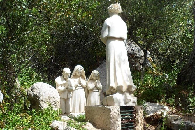 fatima-e-tomar-full-day-private-tour-from-lisbon