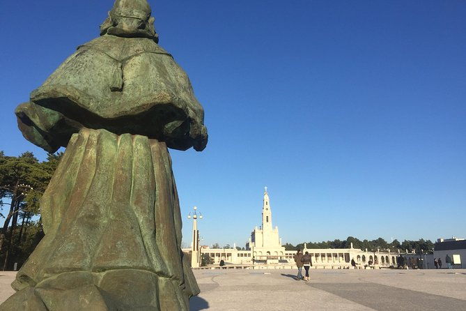 fatima-message-private-tour-with-candle-procession-from-lisbon