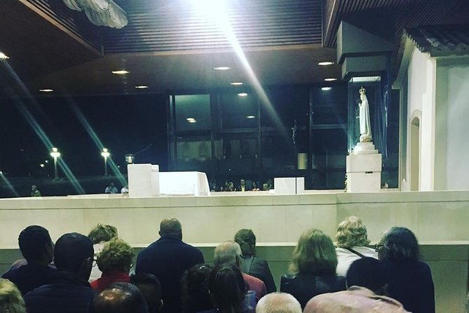 fatima-message-private-tour-with-candle-procession-from-lisbon