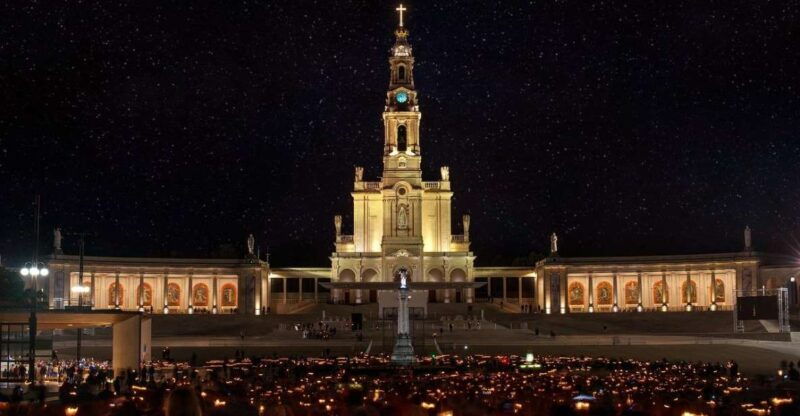 fatima-obidos-and-nazare-private-day-tour-from-lisbon