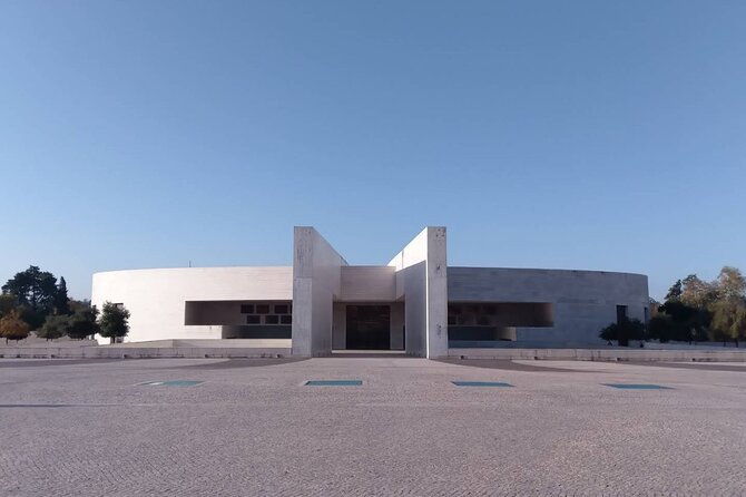 fatima-private-shrine-and-pastorinhos-tour-from-porto