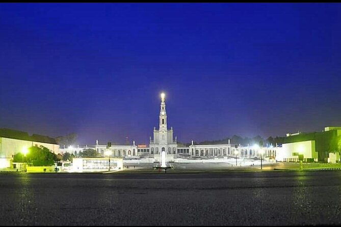 fatima-sanctuary-full-day-private-tour-fatima-batalha-nazare-and-obidos