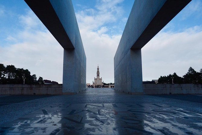fatimas-wonders-religious-capital-private-tour