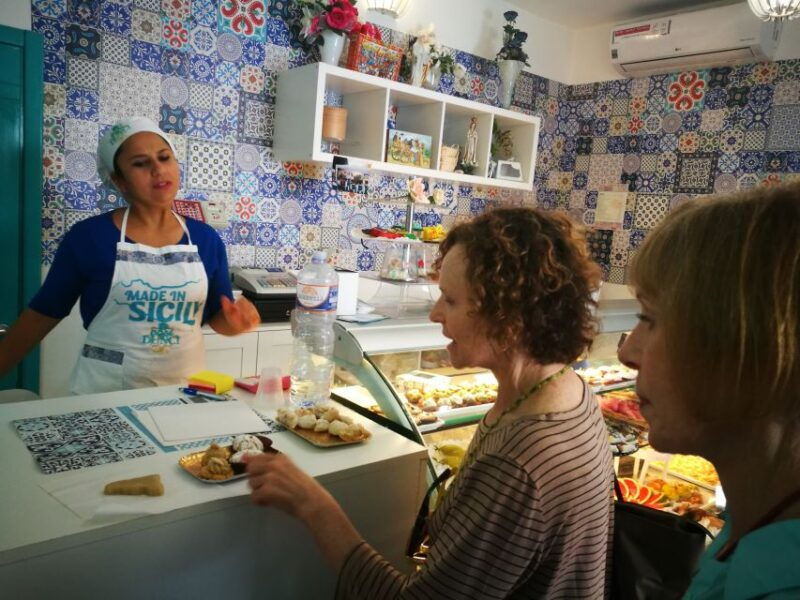 favara-guided-walking-tour-with-cannolo-and-sicilian-lunch