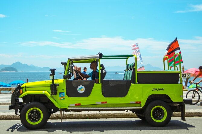favela-jeep-tour-to-rocinha-and-capoeira-with-local-culture