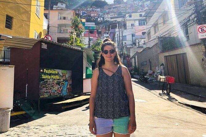 favela-jeep-tour-to-rocinha-and-capoeira-with-local-culture
