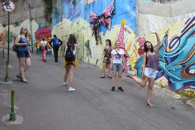 favela-tour-rio-de-janeiro-vidigal-walking-tour-by-russo-guide