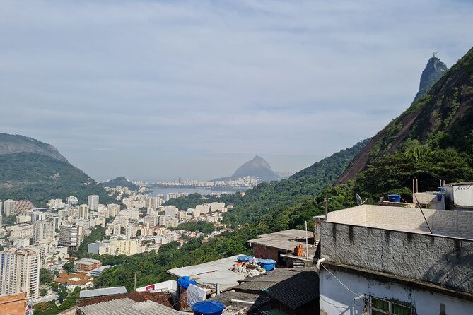 favela-tour-santa-marta-with-local-guide