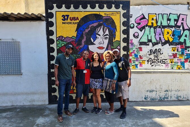 favela-tour-santa-marta-with-local-guide