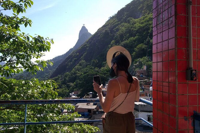 favela-tour-the-path-of-michael-jackson-in-rio