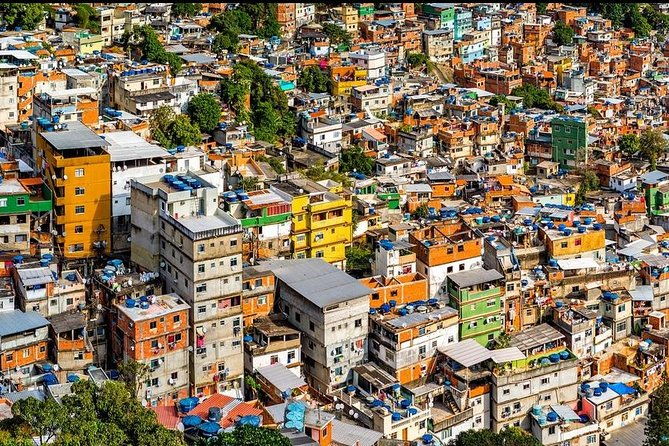 favela-walking-tour-in-rio-de-janeiro
