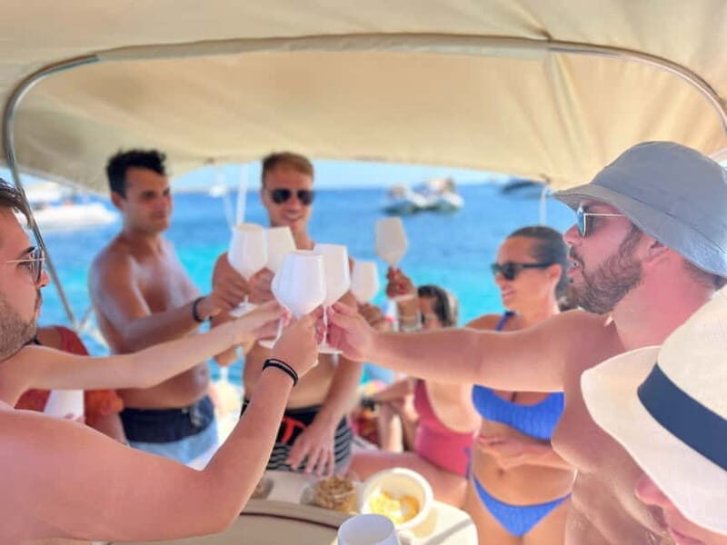 Favignana and Levanzo Island: Swim, Snorkeling and Lunch - Diving into the Water: Cala Azzurra and Beyond