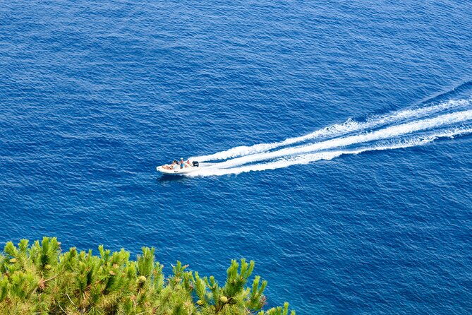 favignana-inflatable-boat-tour-wine-tasting-snorkeling-and-relaxation