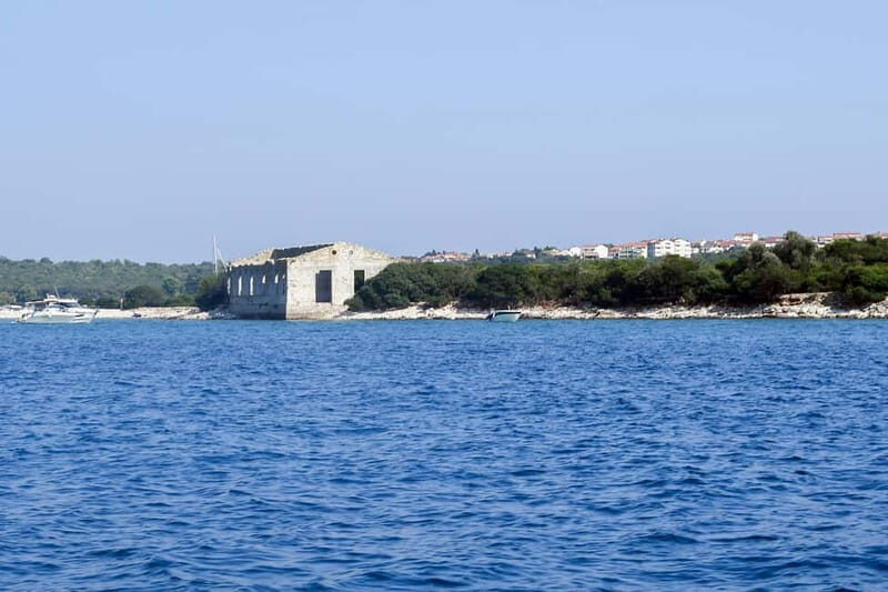 FAZANA Boat Tour Galebove stijene - NP Brijuni with Lunch - An In-Depth Look at the Tour Experience