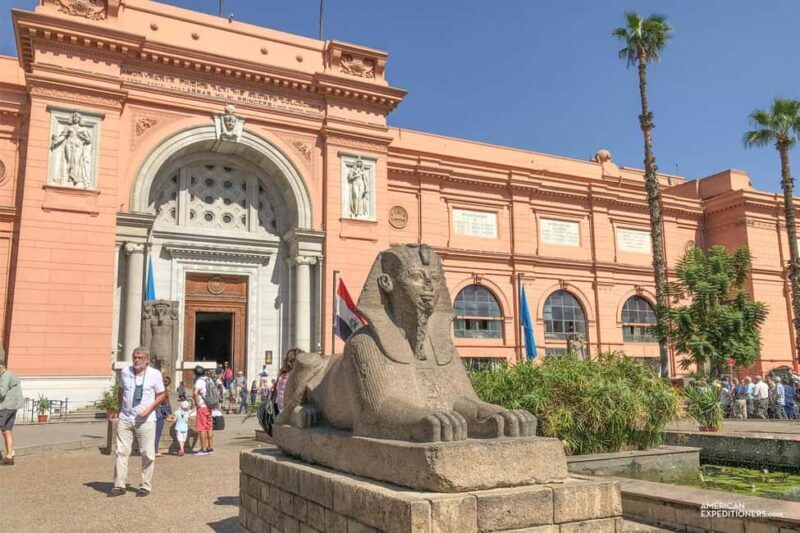 Female Guide To Pyramids of Giza, Egyptian Museum and Bazaar - FAQ
