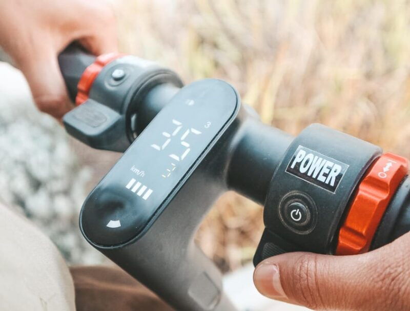 ferragudo-electric-scooters-for-a-fun-village-adventure