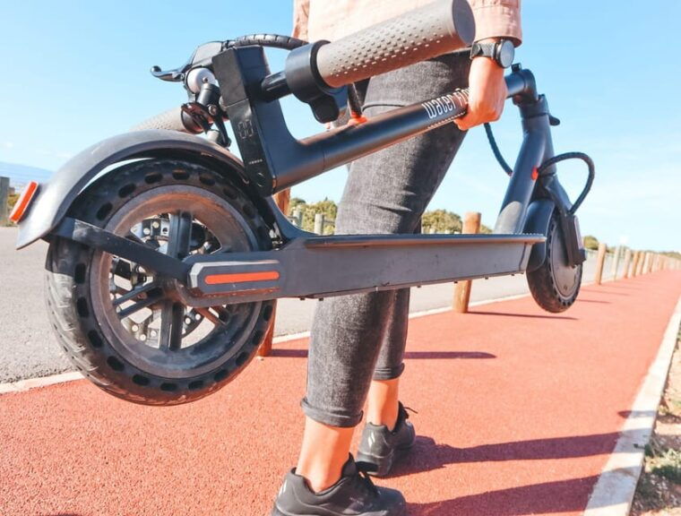ferragudo-electric-scooters-for-a-fun-village-adventure