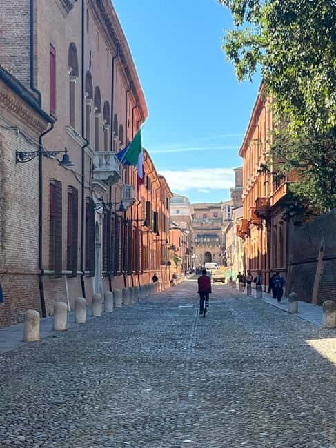 Ferrara & Lunch In Osteria - Private Day Tour From Bologna - FAQ