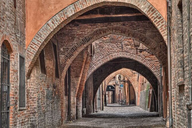 ferrara-walking-tour-with-audio-and-written-guide