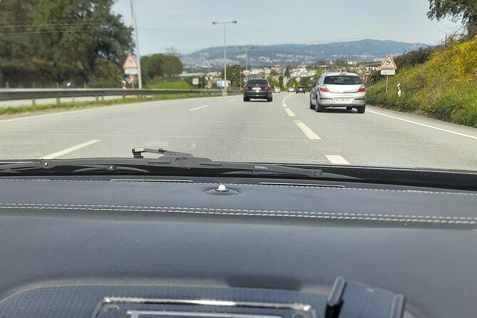 ferrari-driving-experience-on-motorway-in-braga
