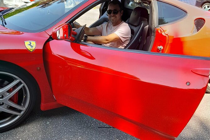 ferrari-driving-experience-on-motorway-in-braga