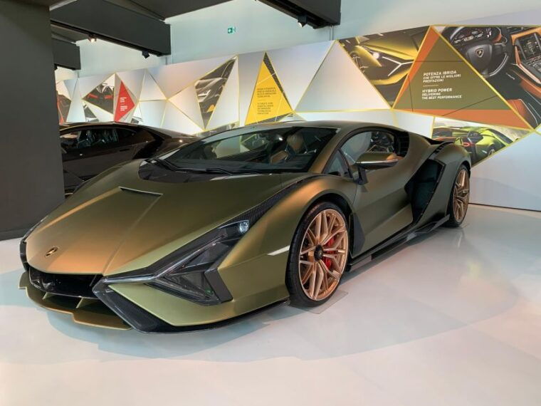 ferrari-enzo-ferrari-lamborghini-pagani-museums-day-tour