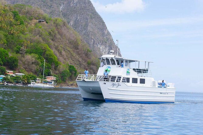 ferry-transfer-from-hewanorra-airport-to-saint-lucia-resorts