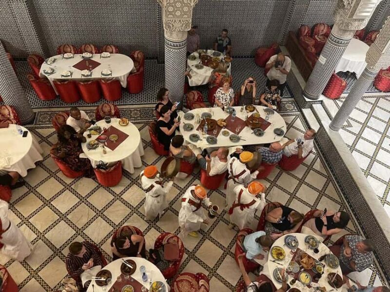 Fes : Unforgettable Dinner Show Experience with hotel pickup - Who Should Consider This Experience?