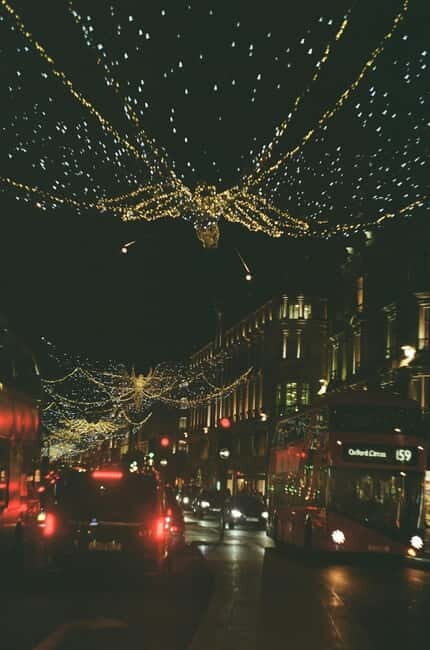 Festive London Christmas Light & Holiday Sights Walking Tour - An Entertaining Way to Experience London’s Holiday Spirit