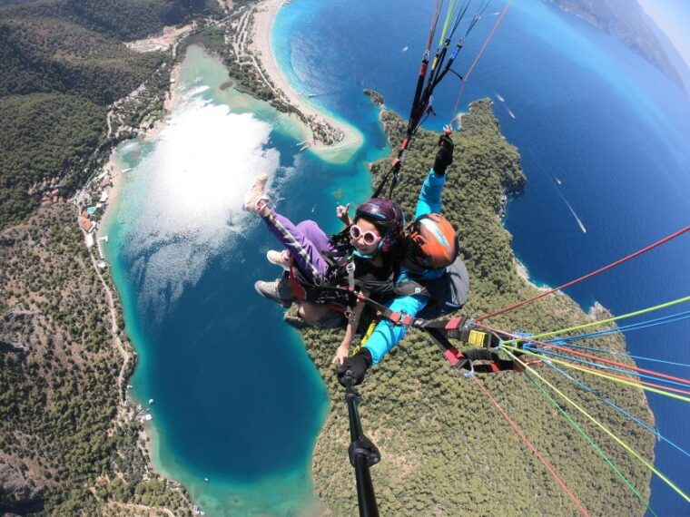 fethiye-babadag-tandem-paragliding-flight-over-oludeniz