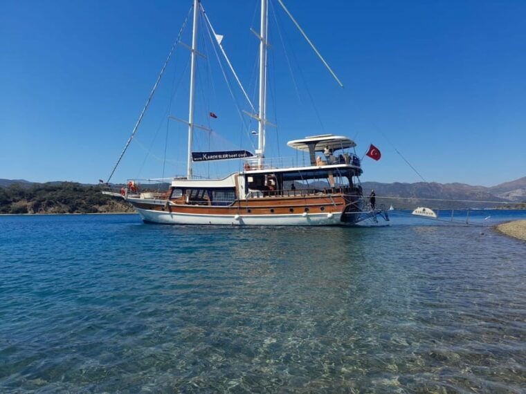fethiye-islands-boat-trip-with-lunch-and-hotel-transfer