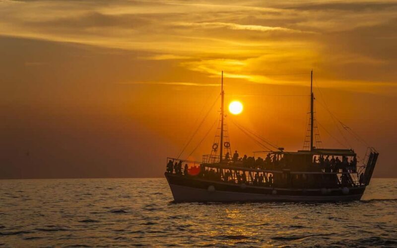 Fethiye: Romantic Sunset Boat Tour - Practical Details and Tips