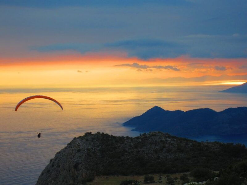 fethiye-tandem-paragliding-experience-w-hotel-pickup