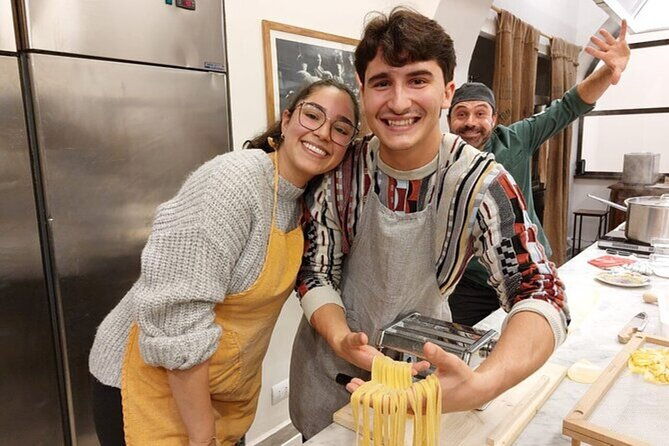 fettuccine-ravioli-and-tiramisu-cooking-class-in-rome-2