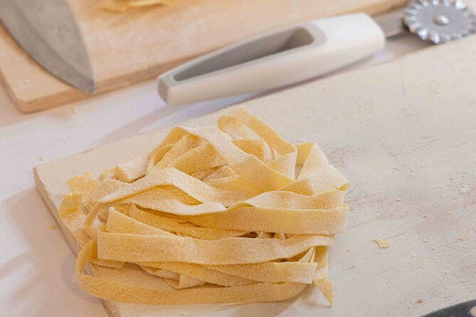 fettuccine-ravioli-and-tiramisu-cooking-class-in-rome