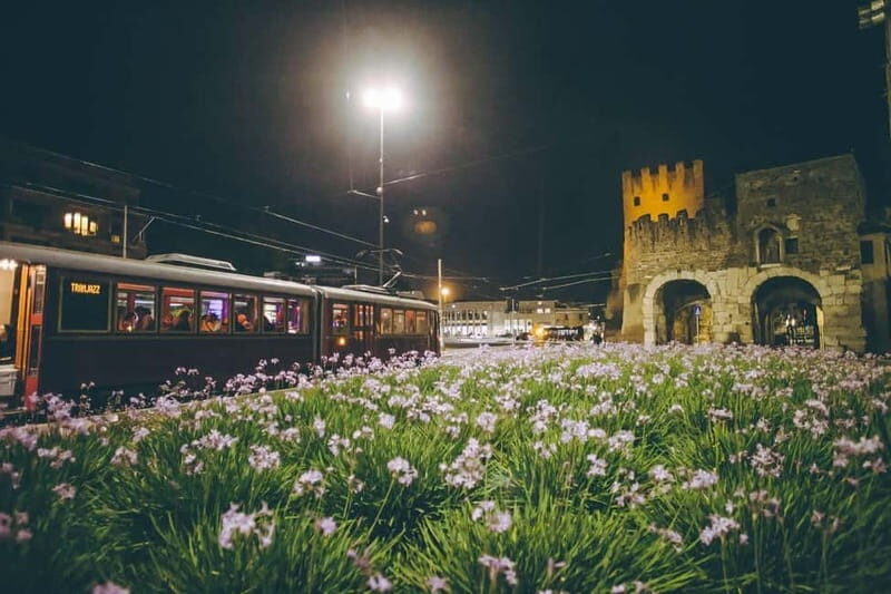 Fiat 500 & Tram Restaurant: A Timeless Roman Experience - A Closer Look at the Experience