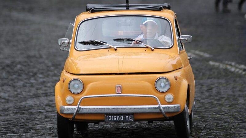 fiat-cinquecento-vintage-rome-city-photo-tour