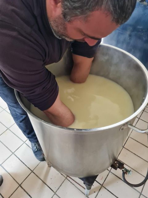 finished-live-a-shepherd-experience-with-typical-lunch