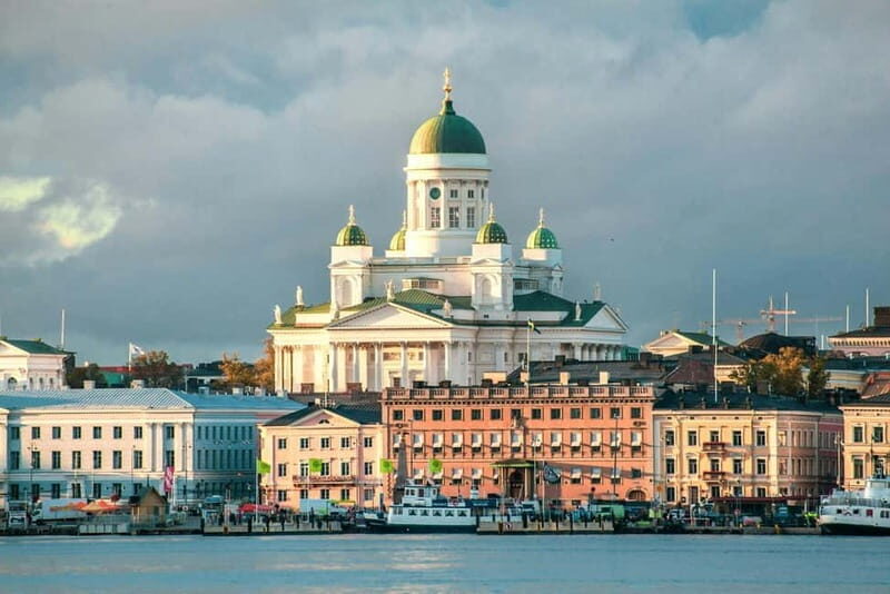 Finland: 7-Day Summer Trip with Helsinki and Lapland - Exploring Helsinki and Suomenlinna