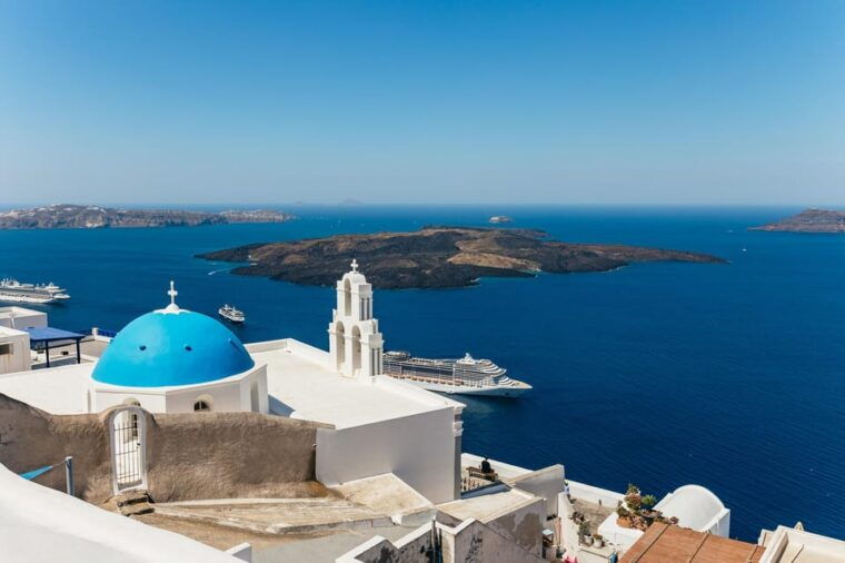 fira-guided-foodie-walking-tour-with-tastings