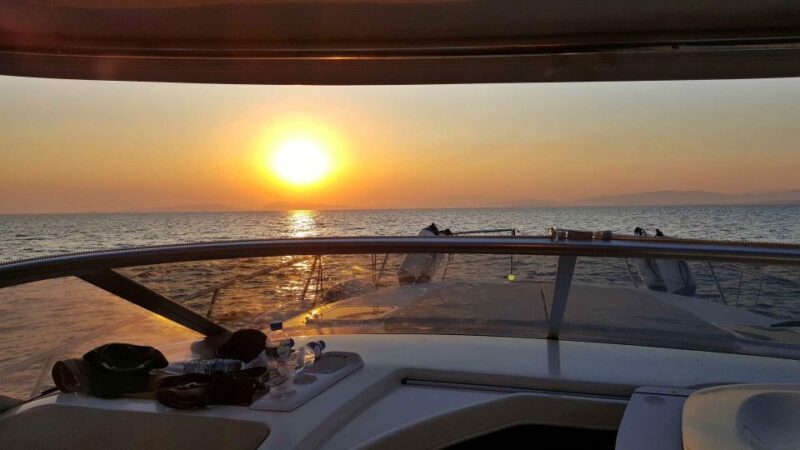 Fira: Private Sunset Cruise with BBQ, Drinks and Hot Springs - Key Points