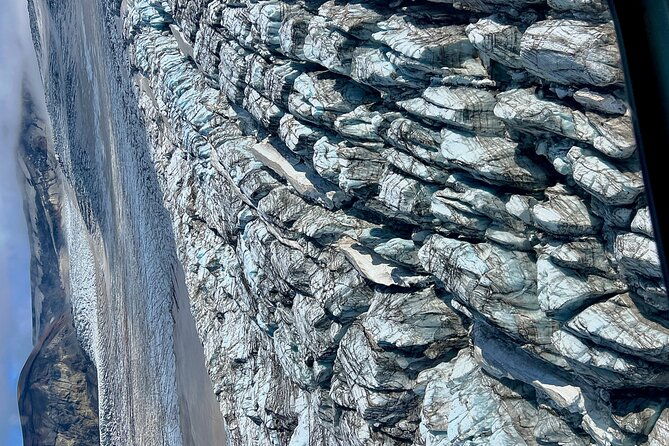 fire-and-ice-helicopter-tour-glacier-and-hengill-geothermal-area-2