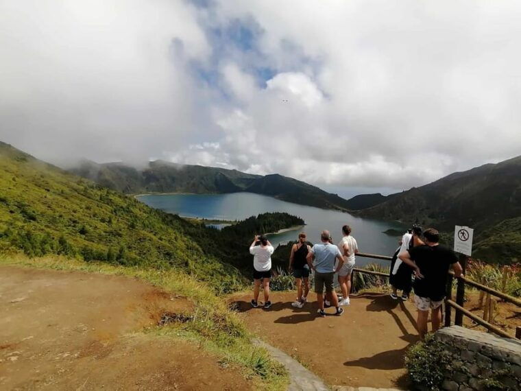 fire-lake-pineapple-tea-half-day-jeep-tour