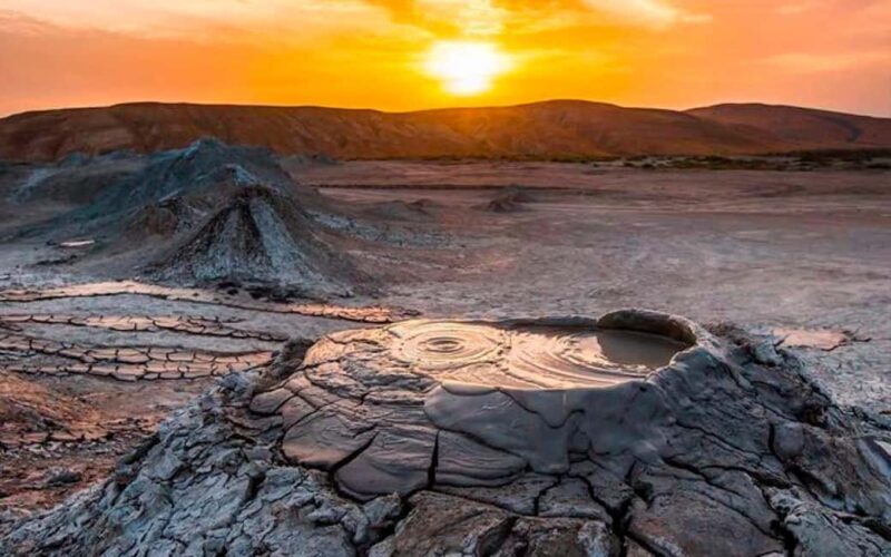 Fire, Mud & Culture: Full-Day Baku Highlights with Picnic - Practical Details and Insights