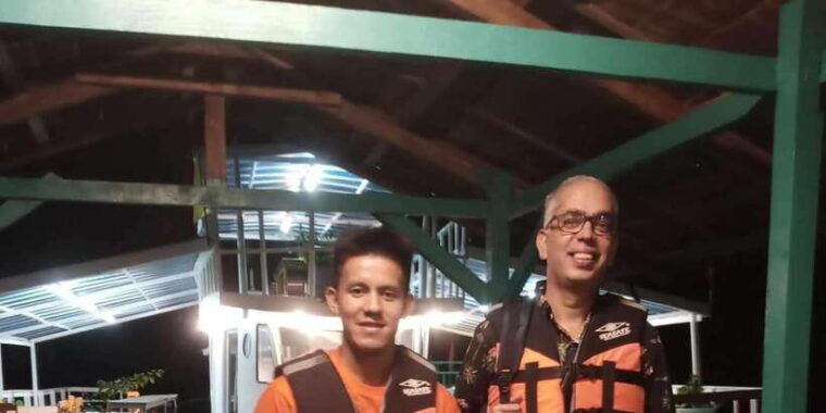 firefly-watching-with-dinner