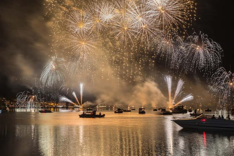 Fireworks Cruise with Drinks - The Pros and Cons