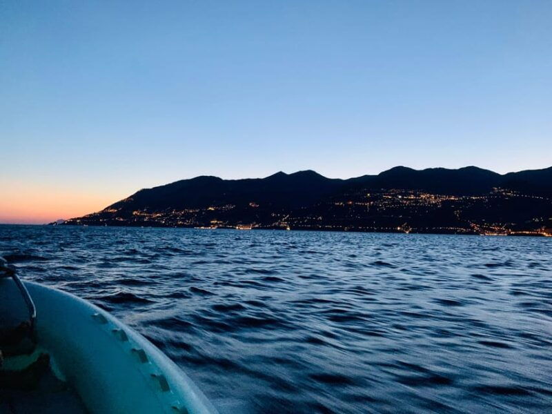 fireworks-show-on-the-sea-of-cetara-by-boat-with-drink