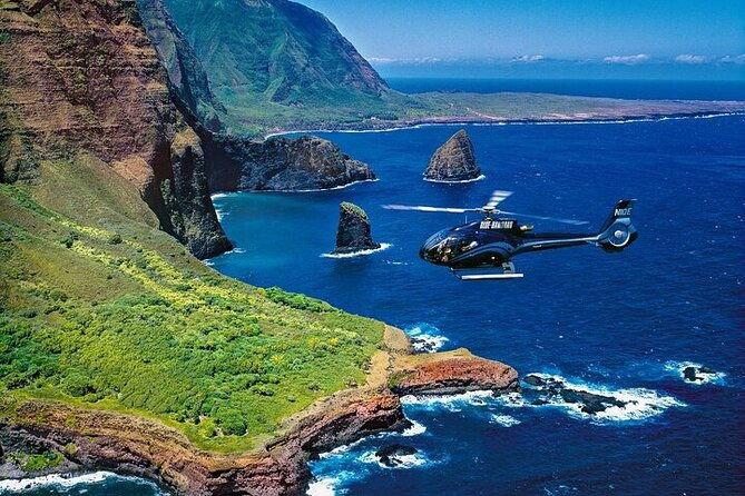 first-class-waterfalls-of-west-maui-and-molokai-helicopter-tour