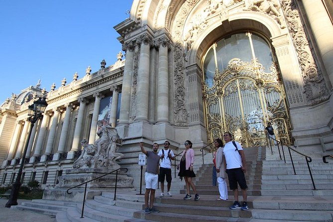 first-day-bike-tour-top-sights-hidden-gems-winecheese-picnic